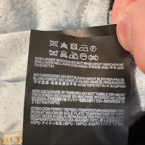 SAINT LAURENT PARIS Sz 32 Slim Leg Distressed Knees Made in Japan Mid-Wash Jeans - Picture 9 of 12